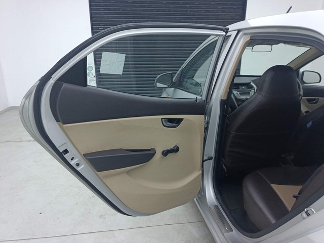 Second-hand 2017 Hyundai EON Sportz for sale in Visakhapatnam-32