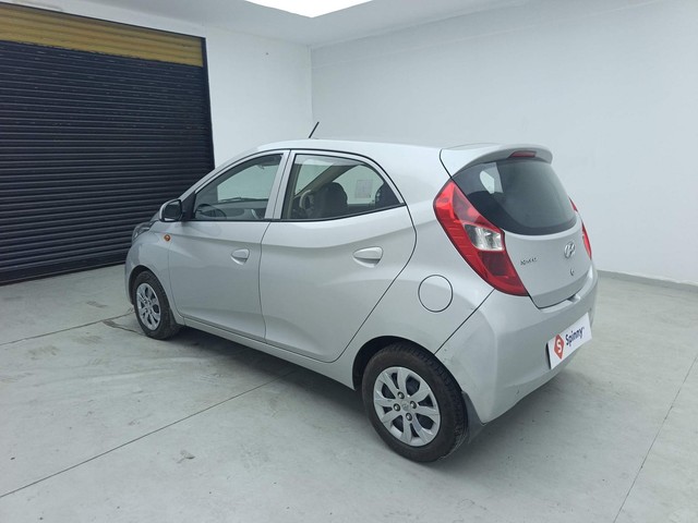 Second-hand 2017 Hyundai EON Sportz for sale in Visakhapatnam-5