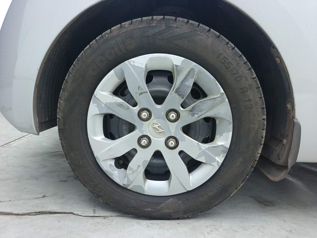 Second-hand 2017 Hyundai EON Sportz for sale in Visakhapatnam-20