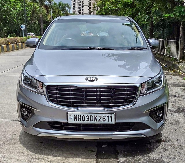 Second-hand 2020 Kia Carnival Prestige for sale in Mumbai-20