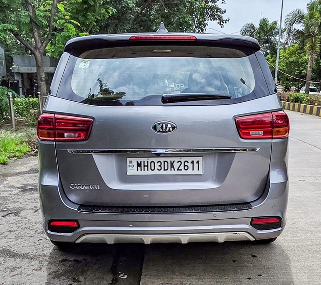 Second-hand 2020 Kia Carnival Prestige for sale in Mumbai-2