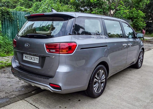 Second-hand 2020 Kia Carnival Prestige for sale in Mumbai-21