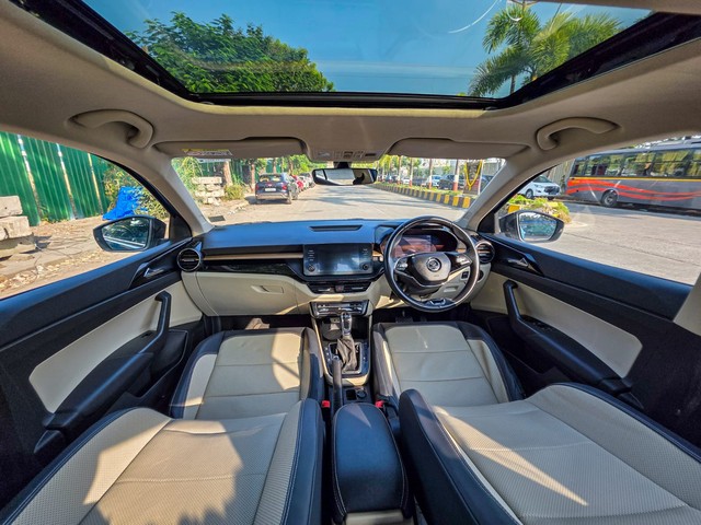 Second-hand 2023 Skoda Slavia 1.5 TSI Style DSG for sale in Mumbai-9