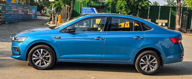 Second-hand 2023 Skoda Slavia 1.5 TSI Style DSG for sale in Mumbai-3