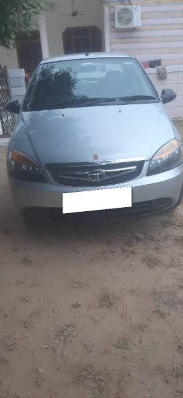 Second-hand 2015 Tata Indigo LS TDI BSIII for sale in Surat-2