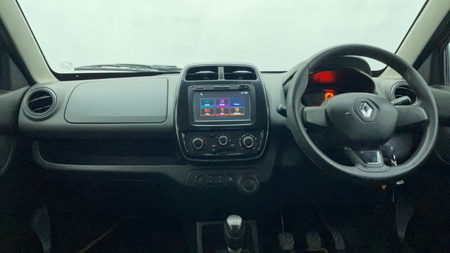 Second-hand 2017 Renault KWID RXT for sale in Ahmedabad-11