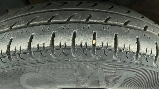 Second-hand 2017 Renault KWID RXT for sale in Ahmedabad-26