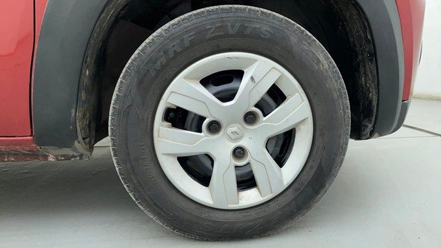 Second-hand 2017 Renault KWID RXT for sale in Ahmedabad-17