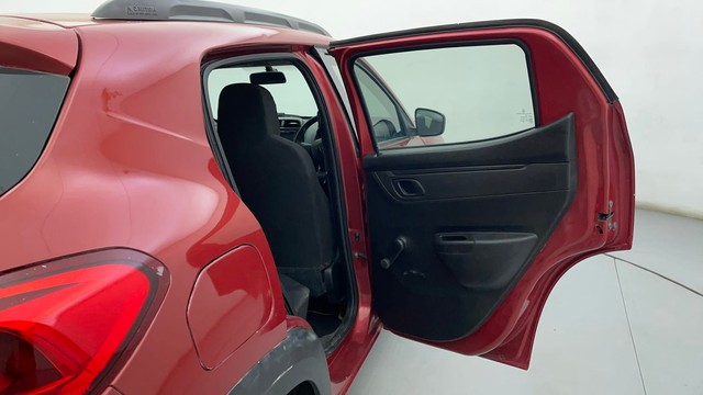 Second-hand 2017 Renault KWID RXT for sale in Ahmedabad-27