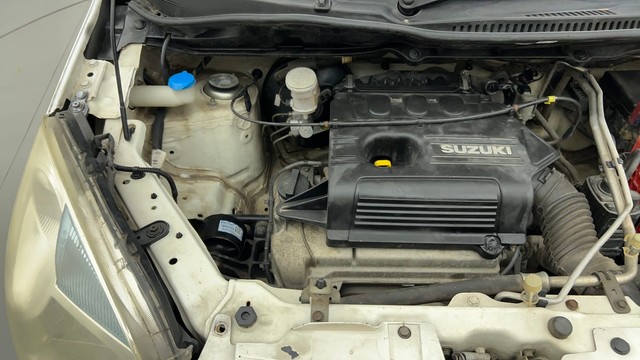 Second-hand 2014 Maruti Wagon R VXI for sale in Ahmedabad-33