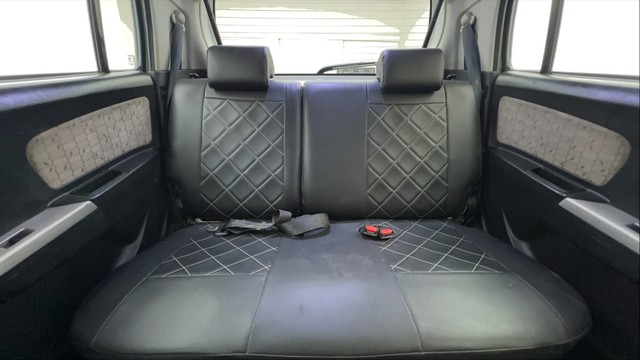 Second-hand 2014 Maruti Wagon R VXI for sale in Ahmedabad-26