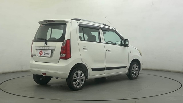 Second-hand 2014 Maruti Wagon R VXI for sale in Ahmedabad-3