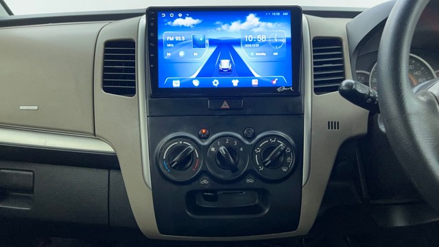 Second-hand 2014 Maruti Wagon R VXI for sale in Ahmedabad-27