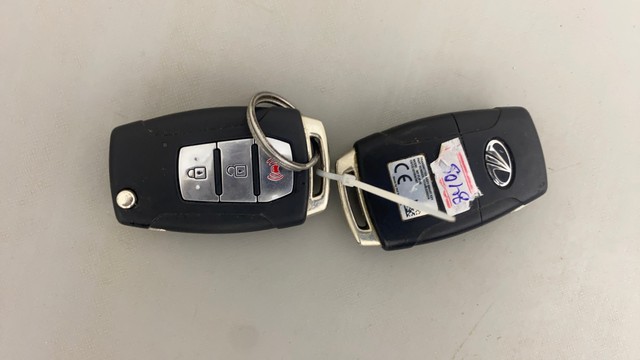 Second-hand 2021 Mahindra XUV300 W8 BSVI for sale in Gulbarga-21