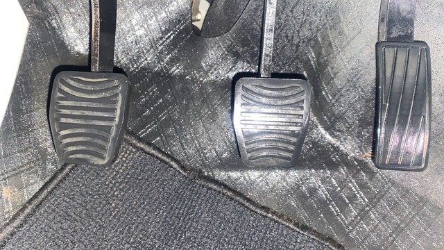 Second-hand 2021 Mahindra XUV300 W8 BSVI for sale in Gulbarga-14