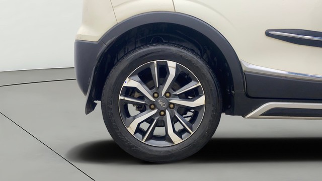 Second-hand 2021 Mahindra XUV300 W8 BSVI for sale in Gulbarga-25