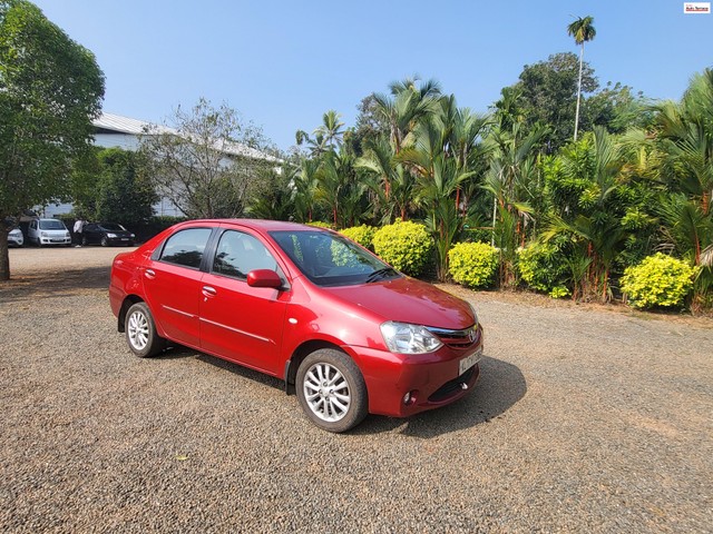 Second-hand 2011 Toyota Etios V for sale in Ernakulam-4
