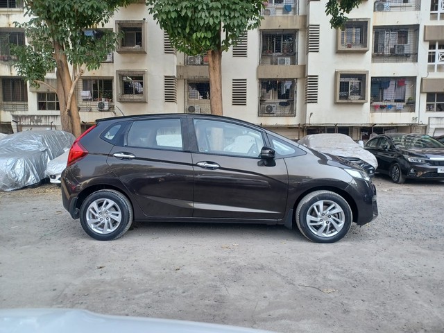 Second-hand 2019 Honda Jazz VX CVT for sale in Mumbai-1