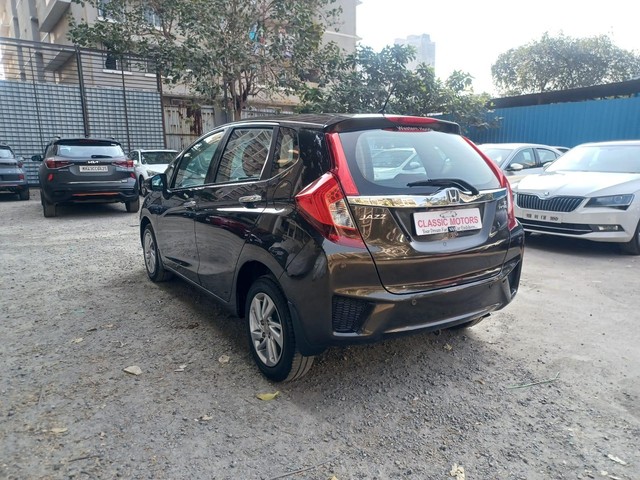 Second-hand 2019 Honda Jazz VX CVT for sale in Mumbai-15
