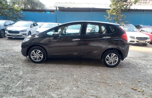 Second-hand 2019 Honda Jazz VX CVT for sale in Mumbai-16