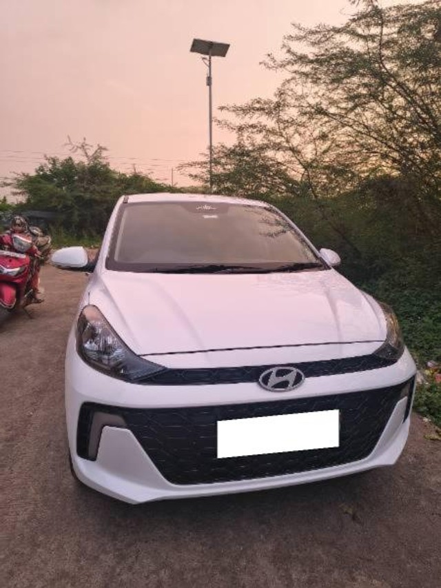 Hyundai Aura SX Second-hand 2024 Hyundai Aura SX for sale in Yavatmal-2