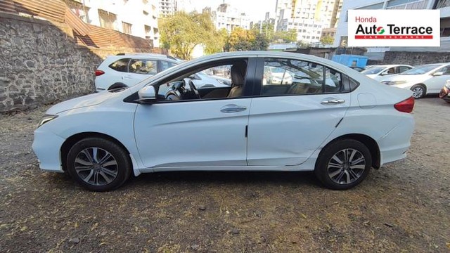 Second-hand 2021 Honda City CVT for sale in Pune-2
