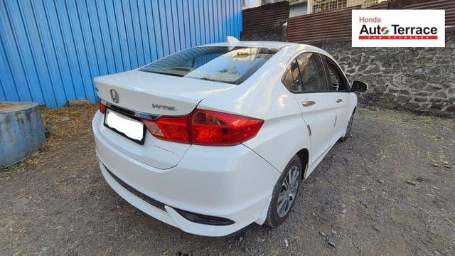 Second-hand 2021 Honda City CVT for sale in Pune-8