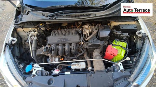 Second-hand 2021 Honda City CVT for sale in Pune-16