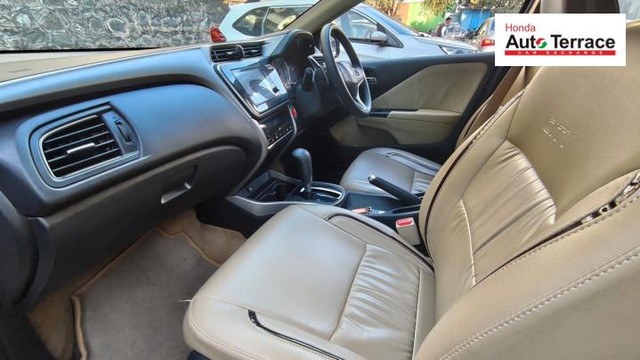 Second-hand 2021 Honda City CVT for sale in Pune-13