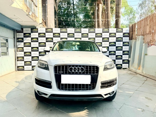 Second-hand 2015 Audi Q7 3.0 TDI Quattro Premium Plus for sale in Pune-3