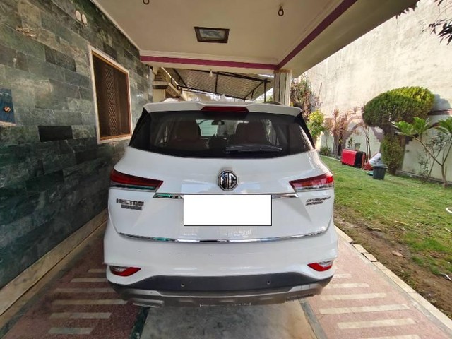 Second-hand 2021 MG Hector Plus Sharp Diesel MT for sale in Gondia-1