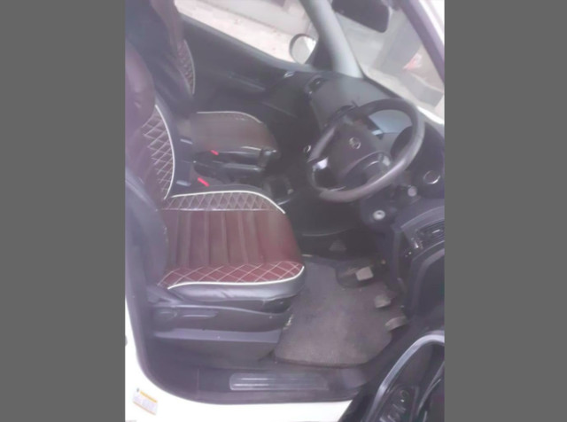 Mahindra XUV500 W11 FWD Diesel Second-hand 2019 Mahindra XUV500 W11 FWD Diesel for sale in Ghaziabad-3