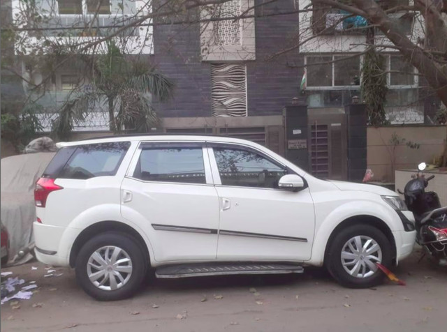 Mahindra XUV500 W11 FWD Diesel Second-hand 2019 Mahindra XUV500 W11 FWD Diesel for sale in Ghaziabad-5