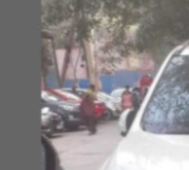 Mahindra XUV500 W11 FWD Diesel Second-hand 2019 Mahindra XUV500 W11 FWD Diesel for sale in Ghaziabad-2