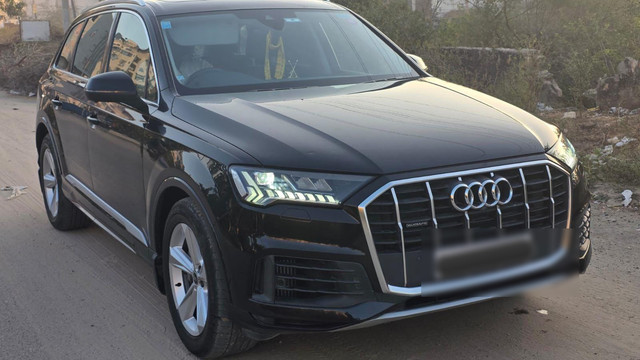Second-hand 2023 Audi Q7 Technology for sale in Jaipur-9