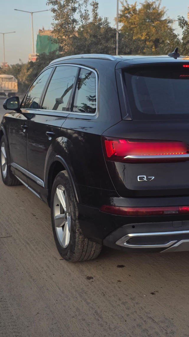 Second-hand 2023 Audi Q7 Technology for sale in Jaipur-6