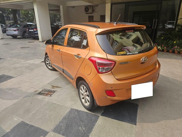 Second-hand 2013 Hyundai i10 Asta for sale in Alipore-3