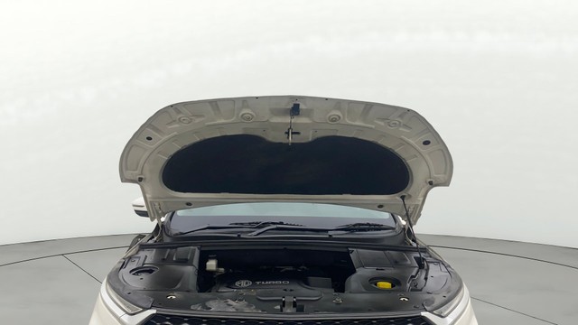 Second-hand 2020 MG Hector Sharp Diesel MT BSIV for sale in Hyderabad-19