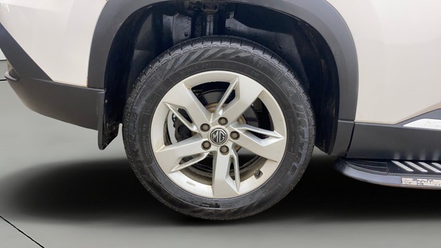 Second-hand 2020 MG Hector Sharp Diesel MT BSIV for sale in Hyderabad-27