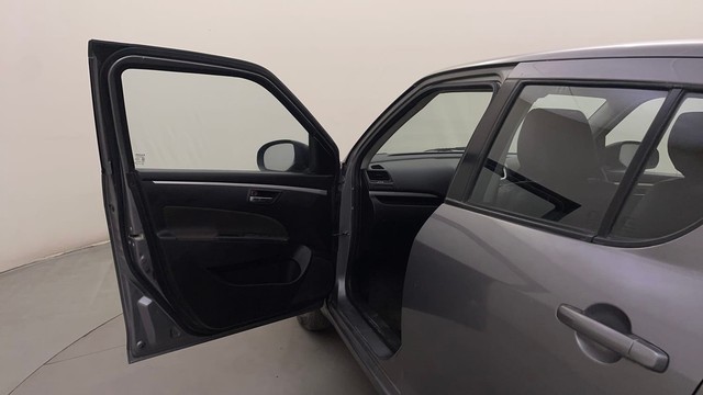 Second-hand 2016 Maruti Swift VXI for sale in Bangalore-33