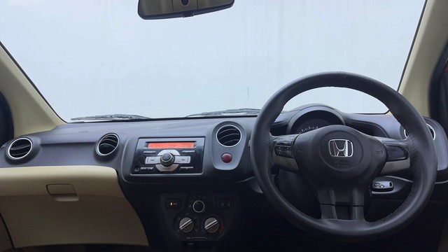 Second-hand 2015 Honda Brio VX for sale in Hyderabad-11