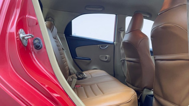 Second-hand 2015 Honda Brio VX for sale in Hyderabad-35