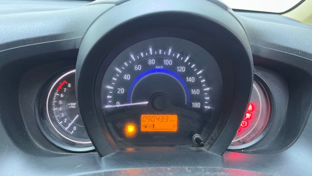 Second-hand 2015 Honda Brio VX for sale in Hyderabad-13