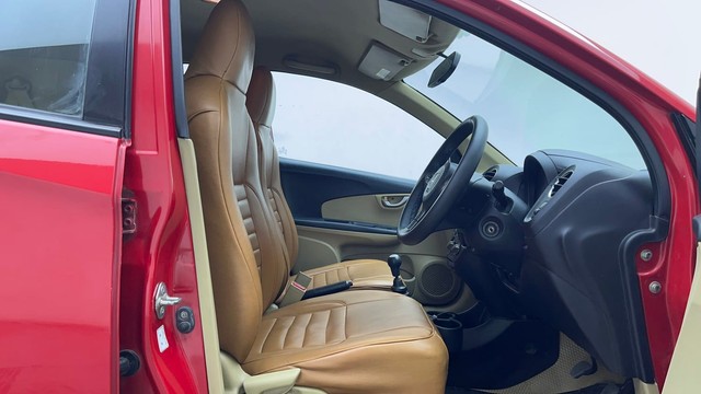 Second-hand 2015 Honda Brio VX for sale in Hyderabad-15