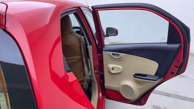 Second-hand 2015 Honda Brio VX for sale in Hyderabad-37