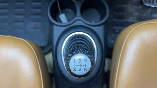 Second-hand 2015 Honda Brio VX for sale in Hyderabad-12