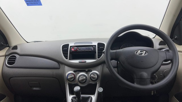 Second-hand 2015 Hyundai i10 Magna 1.1 for sale in Chennai-11