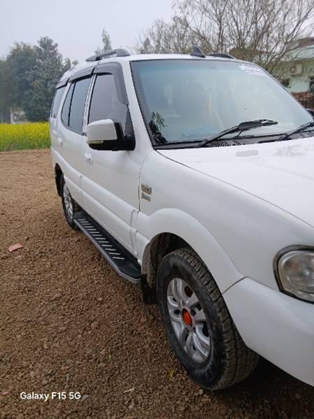Second-hand 2013 Tata Safari Dicor EX 4X2 for sale in Kaushambi-2