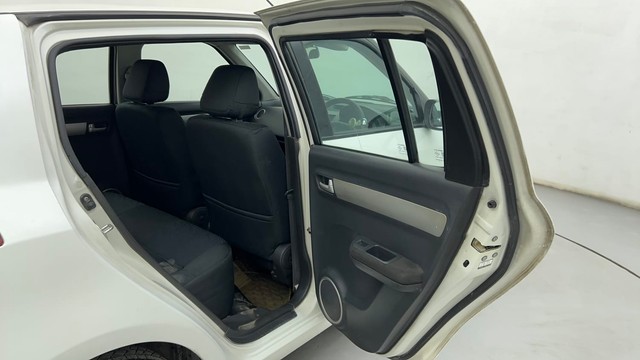 Second-hand 2011 Maruti Swift 1.2 VXI BSIV for sale in Ahmedabad-24