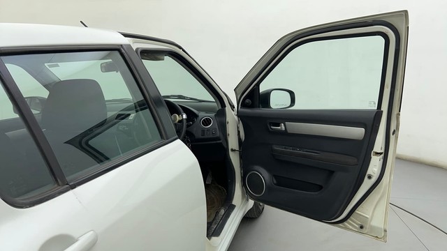 Second-hand 2011 Maruti Swift 1.2 VXI BSIV for sale in Ahmedabad-16